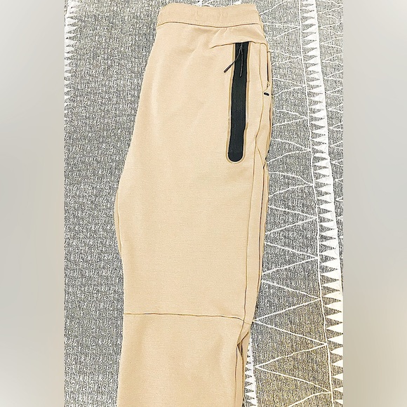 Sold - Picture 2 of 5